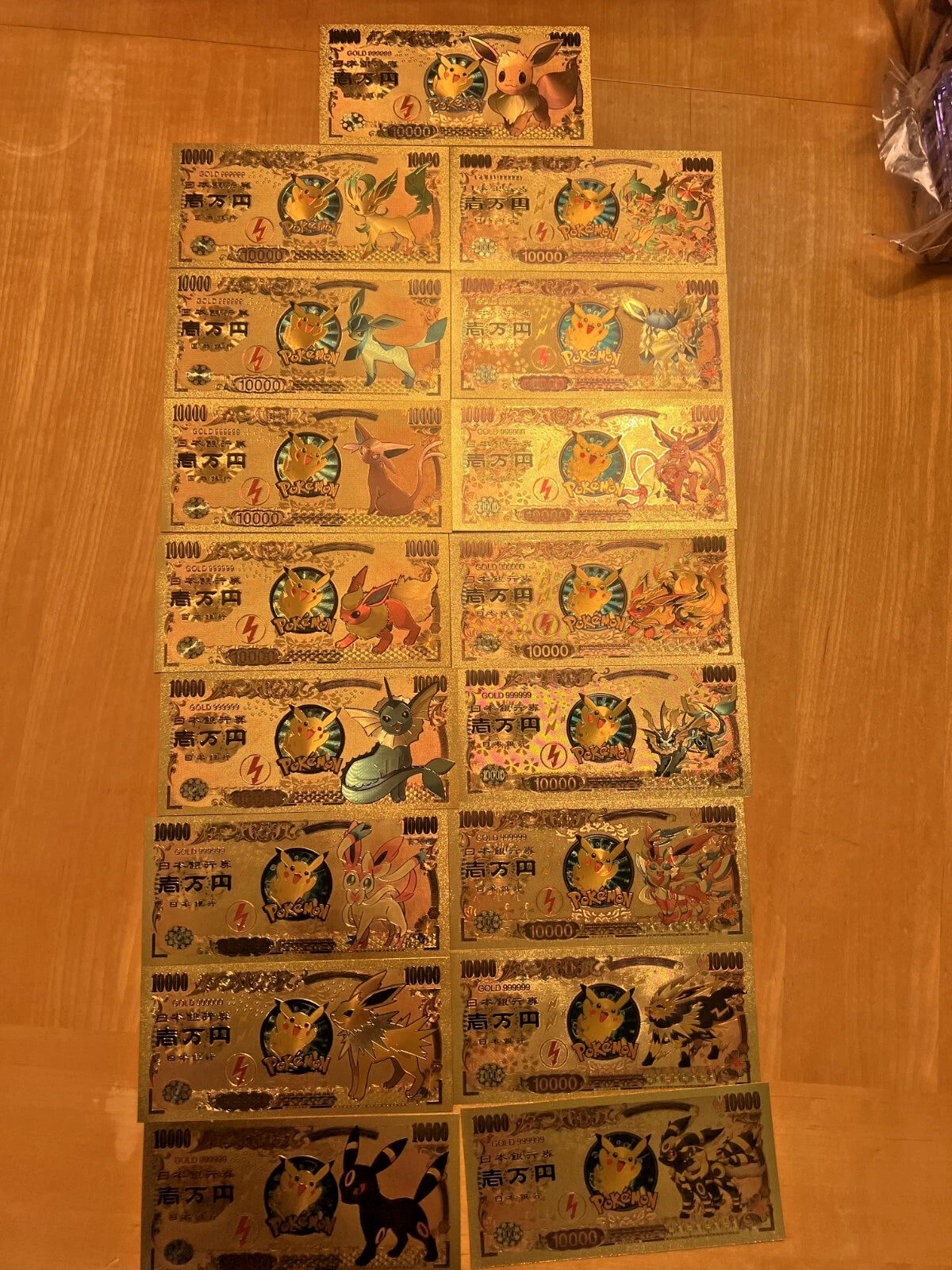 17 pcs Lot - Eevee Evolutions & Mega Evelutions - 24k Gold Foil Banknote Pokemon